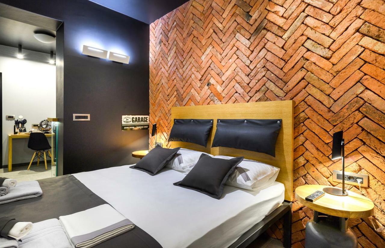 Split Industrial Design Rooms Bagian luar foto