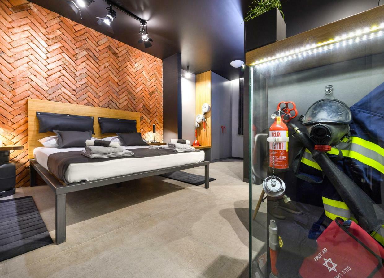 Split Industrial Design Rooms Bagian luar foto