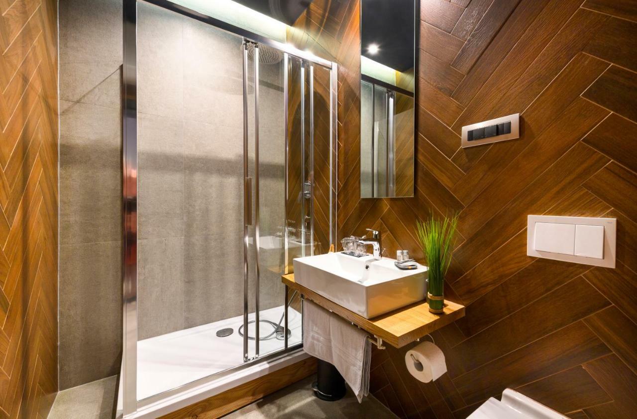 Split Industrial Design Rooms Bagian luar foto