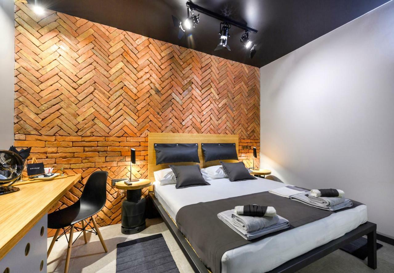 Split Industrial Design Rooms Bagian luar foto