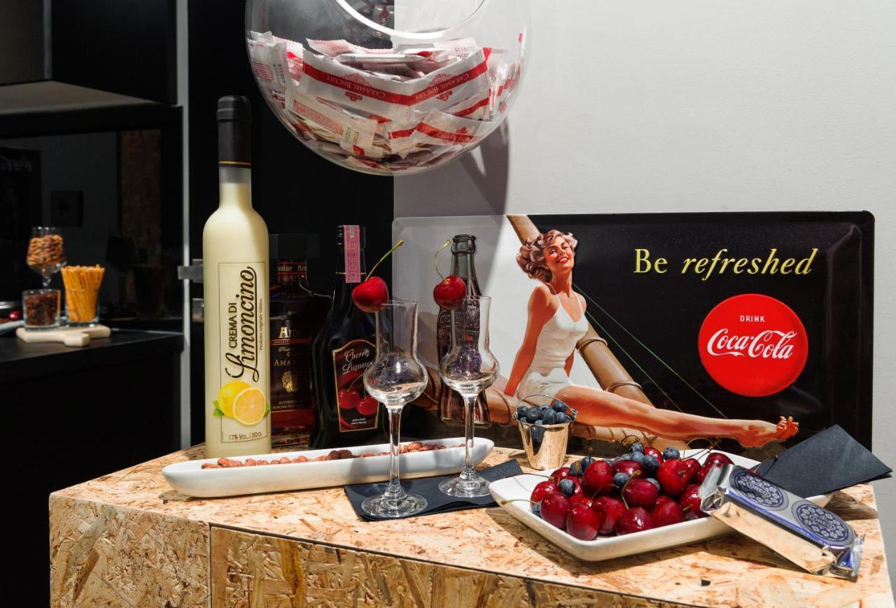 Split Industrial Design Rooms Bagian luar foto