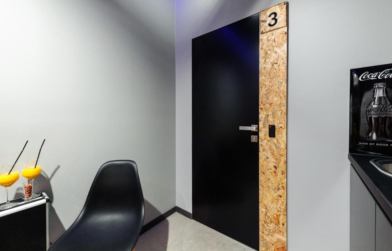 Split Industrial Design Rooms Bagian luar foto